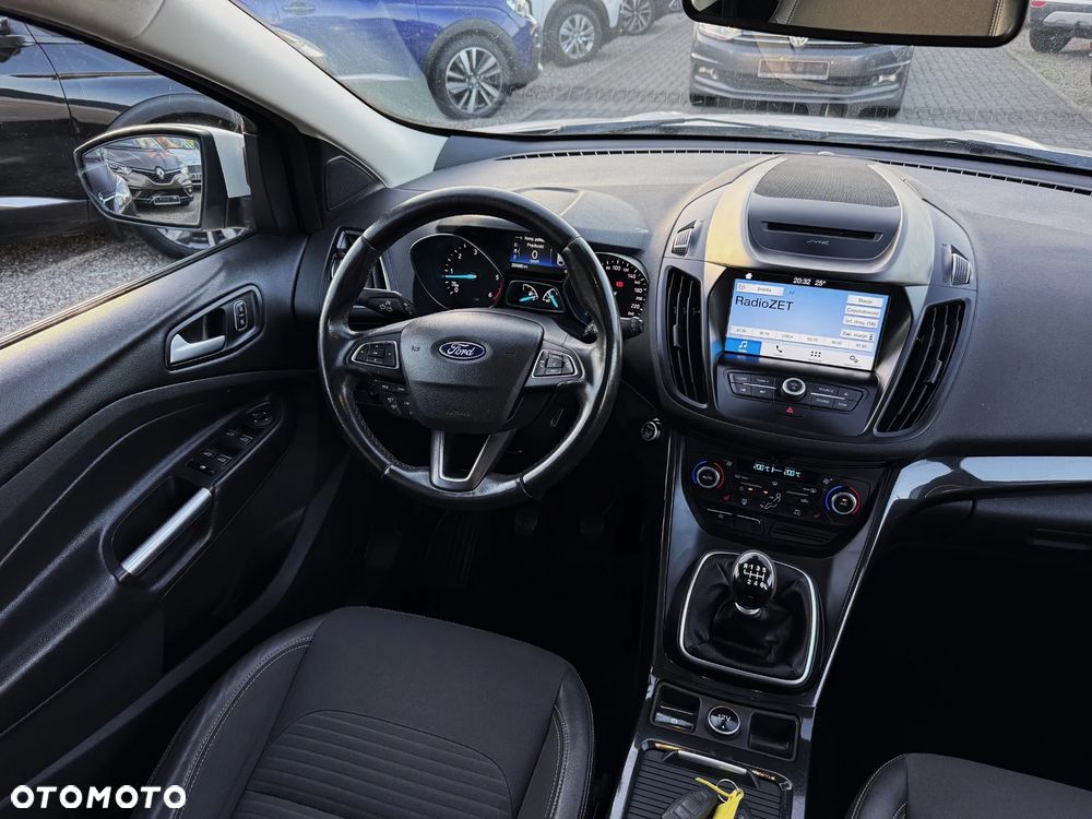 Ford Kuga 2.0 TDCi 4x2 Titanium - 12