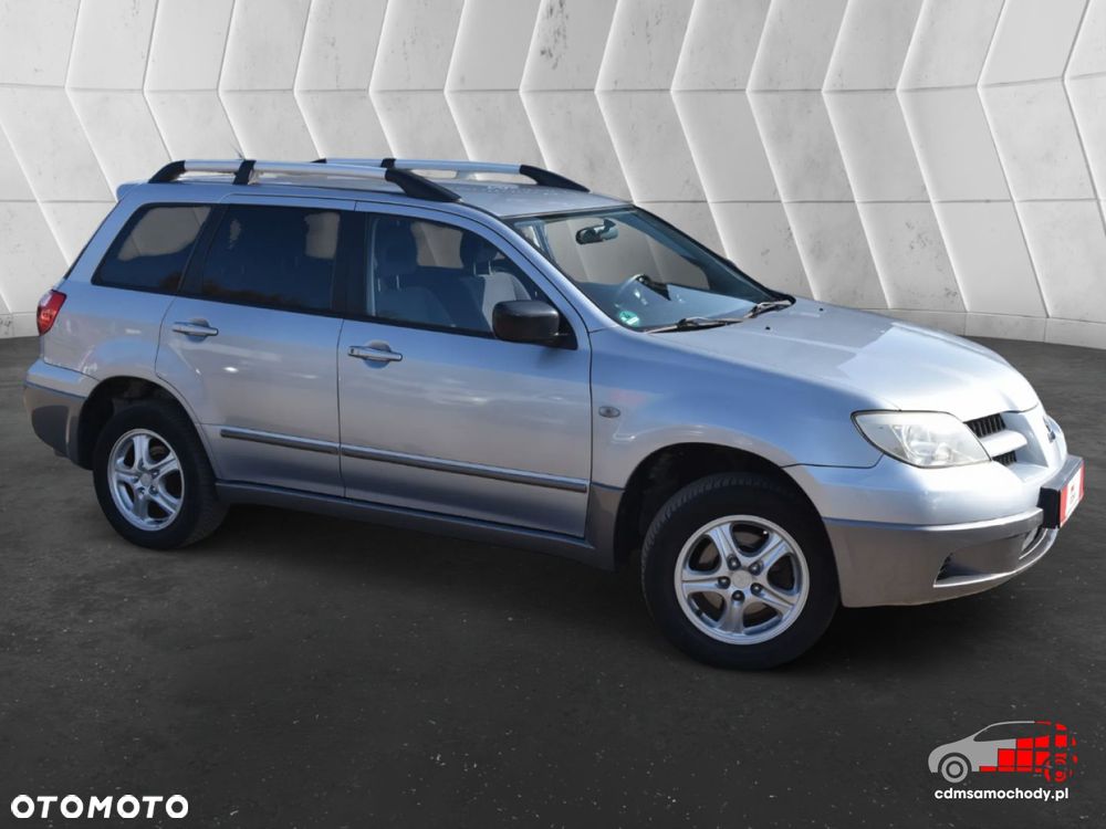 Mitsubishi Outlander - 4