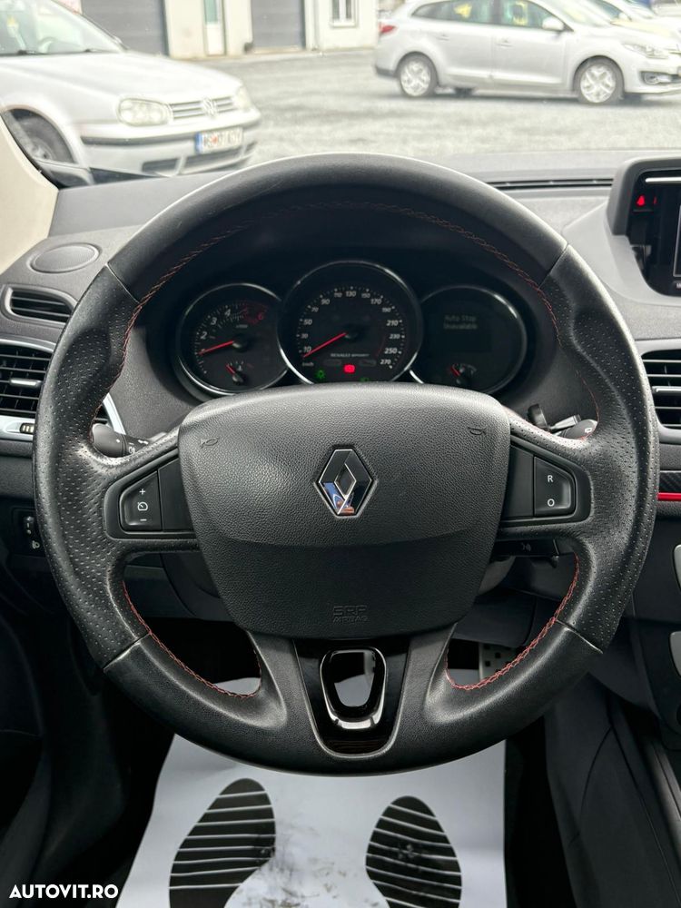 Renault Megane dCi 110 FAP Paris - 7