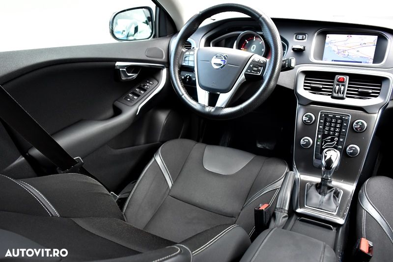 Volvo V40 - 17