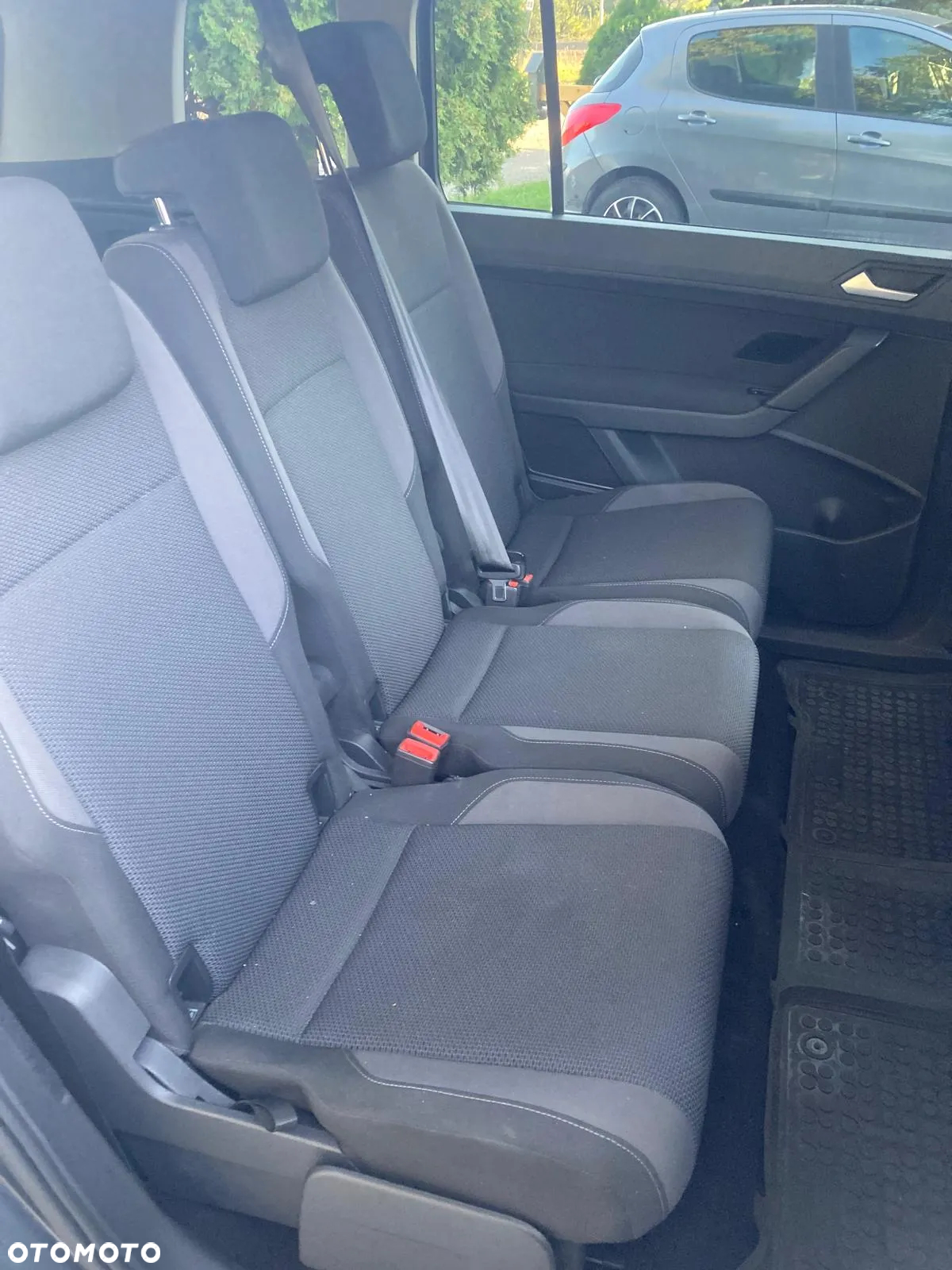 Volkswagen Touran 1.6 TDI SCR (BlueMotion Technology) DSG Trendline - 28