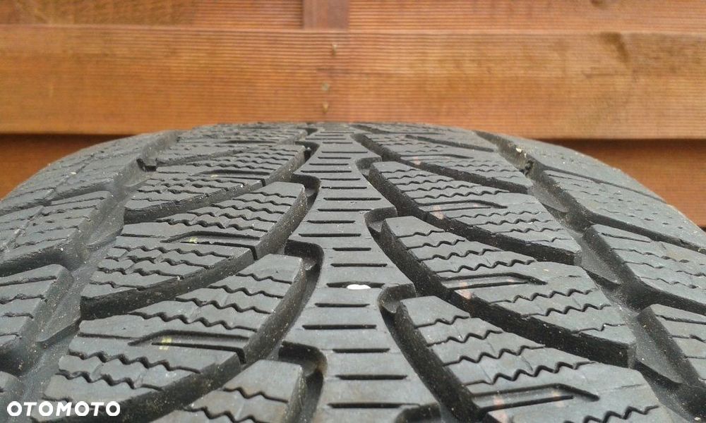 BRIDGESTONE BLIZZAK LM-80 215/60/16 100T 2013 #187 - 2