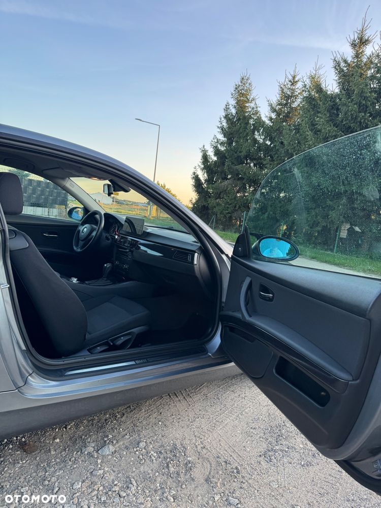 BMW Seria 3 320i - 21