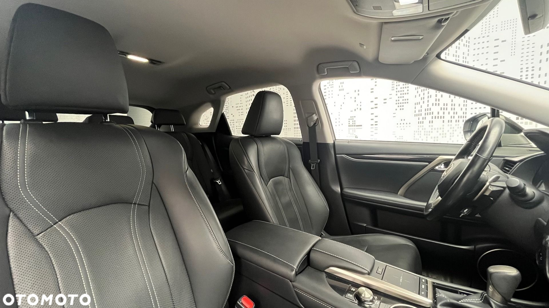 Lexus RX - 11