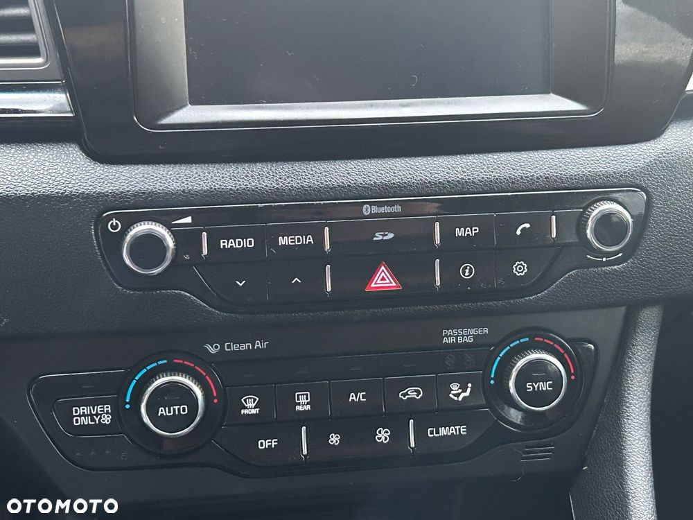 Kia Niro 1.6 GDI Hybrid M - 12