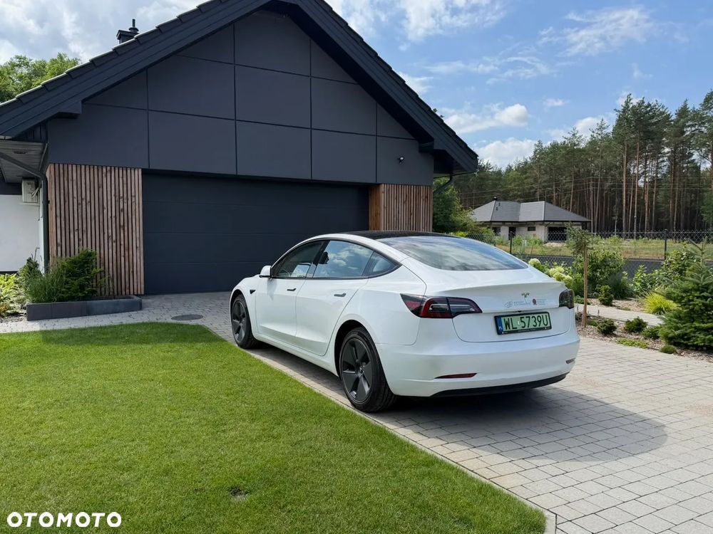 Tesla Model 3 Standard Range Plus - 5