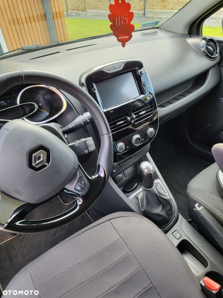 Renault Clio - 8