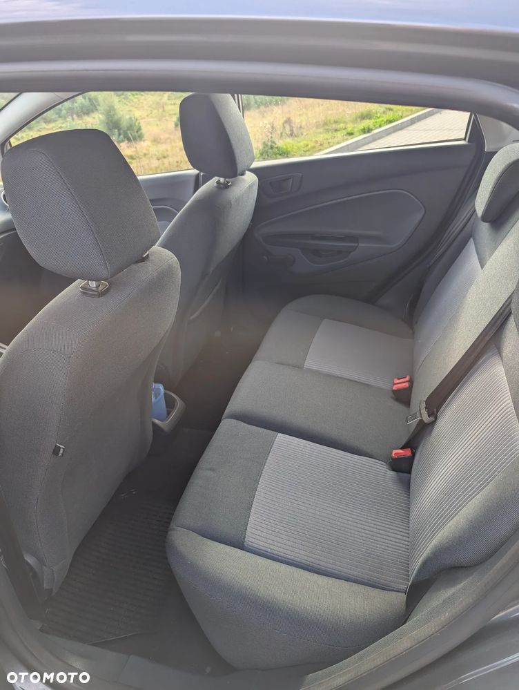 Ford Fiesta - 8