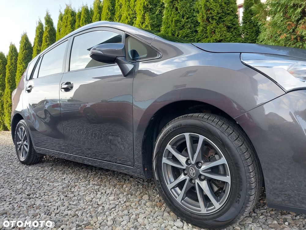 Toyota Verso - 31
