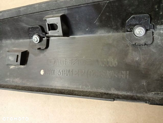 LISTWA NA DRZWI PRAWA PRAWY PRZÓD MAZDA CX3 CX-3 15- - 2