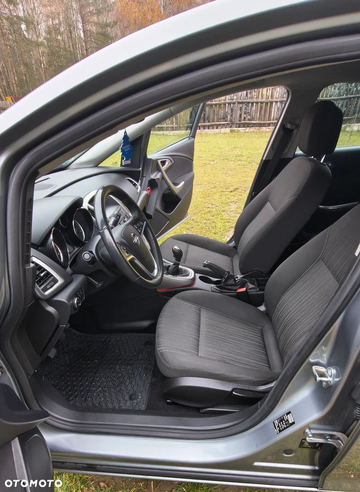 Opel Astra - 12