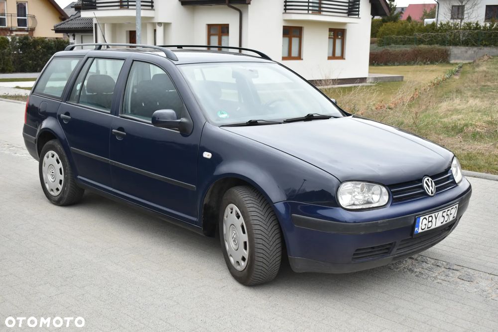 Volkswagen Golf - 2