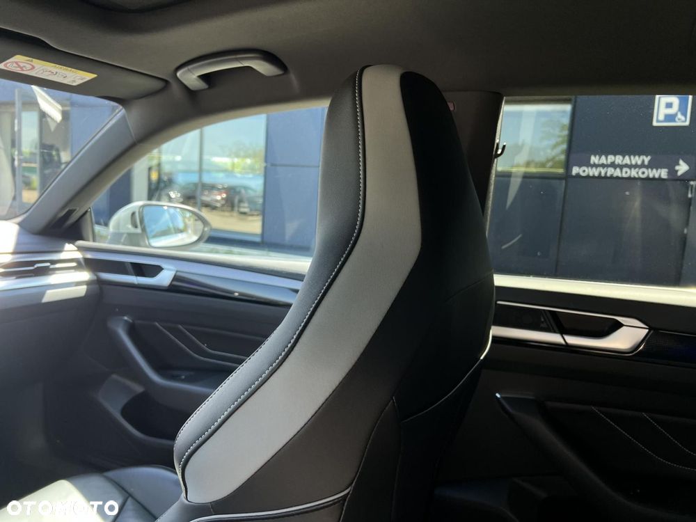 Volkswagen Arteon 2.0 TDI SCR 4Motion DSG R-Line - 25