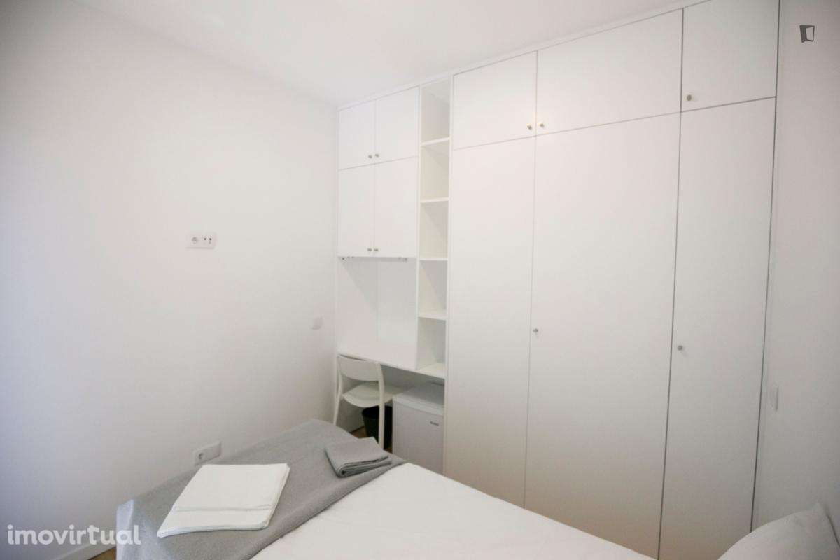 Quarto - localizado em Carcavelos Lisbon - Grande imagem: 3/51