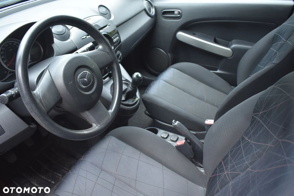 Mazda 2 1.3 MZR Active - 12