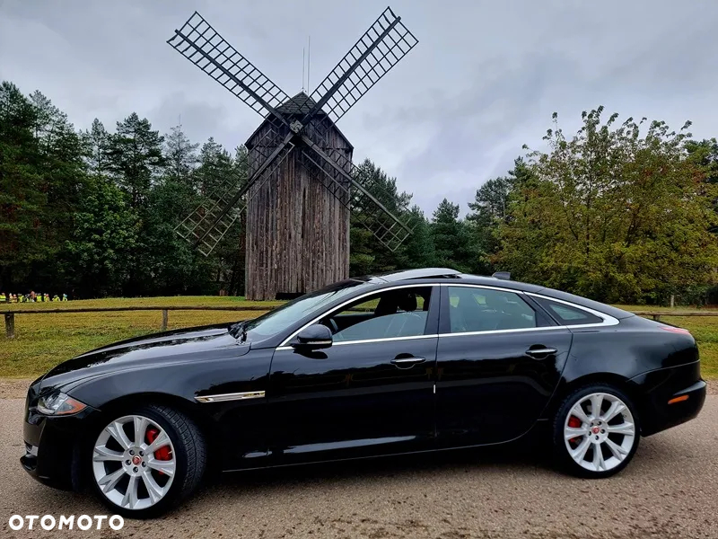 Jaguar XJ 3.0 T LWB AWD Portfolio - 6