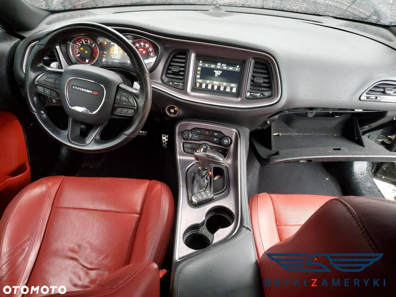 Dodge Challenger - 9