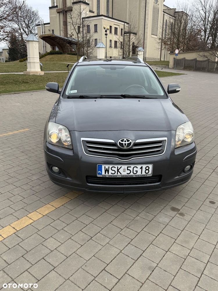 Toyota Avensis 2.2 D-CAT Team - 10