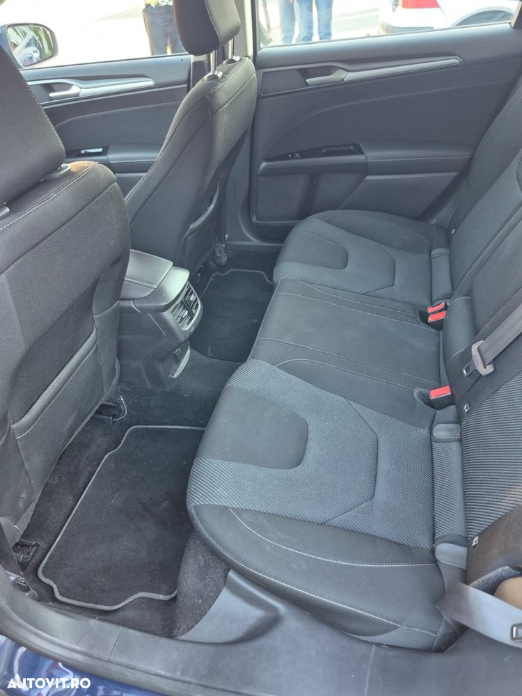 Ford Mondeo 2.0 TDCi Powershift Business - 22