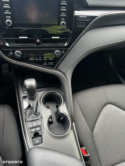 Toyota Camry 2.5 Hybrid Comfort CVT - 15