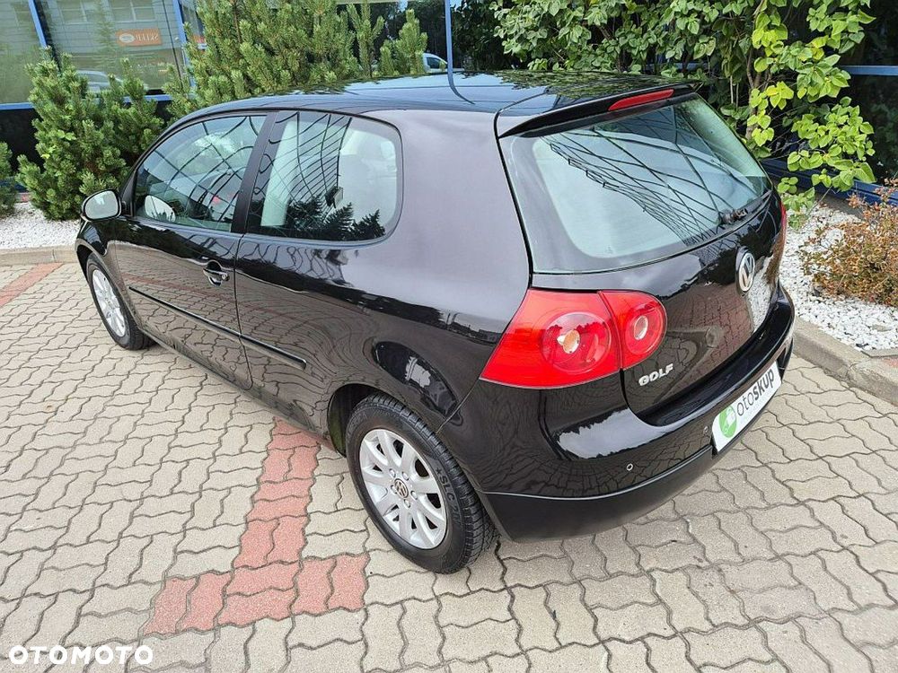 Volkswagen Golf - 18
