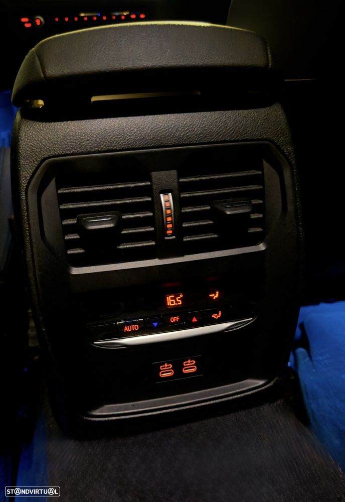 BMW 320 e Pack Desportivo M Auto - 29