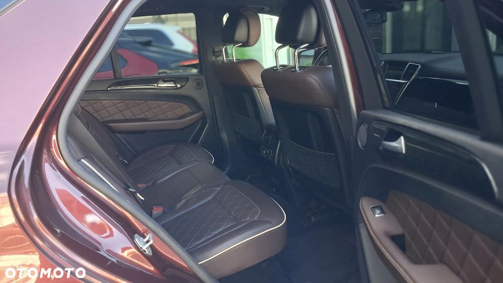 Mercedes-Benz ML 350 BlueTec 4-Matic - 13