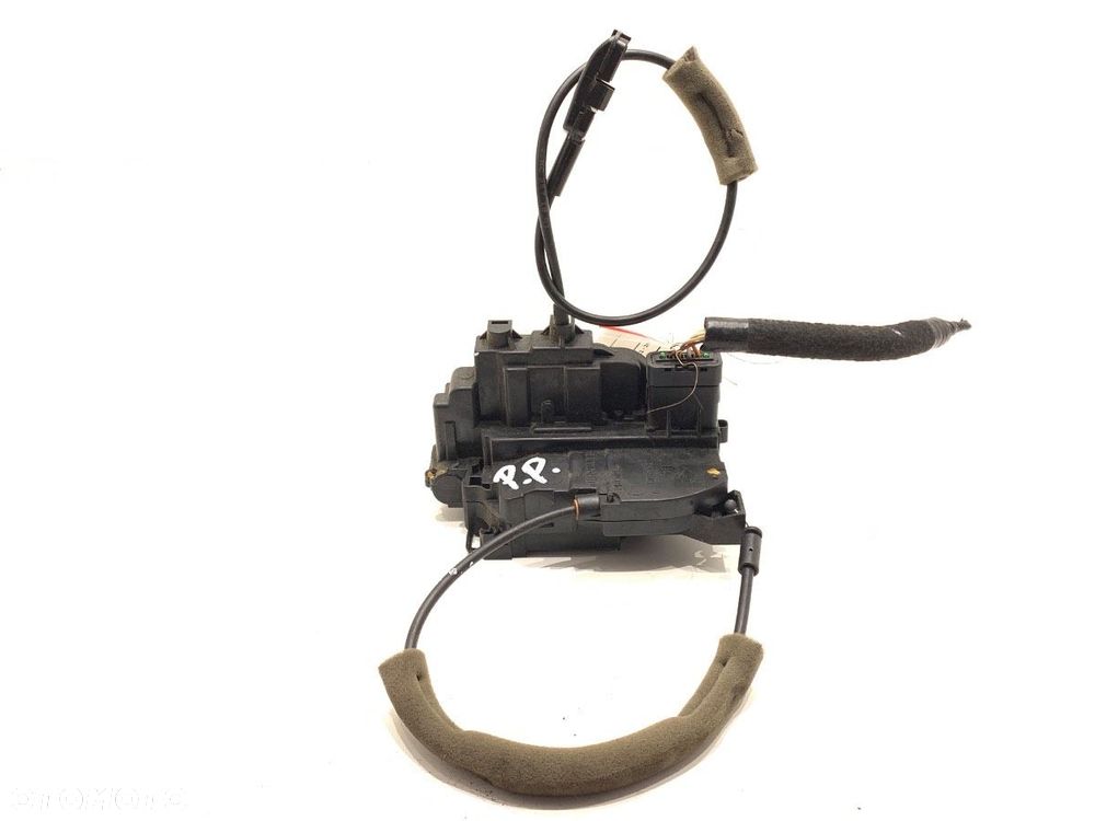 ZAMEK DRZWI PRAWY PRZÓD  RENAULT MASTER III Autobus (JV) 2011 - 2022 2.3 dCi 170 FWD (JV0L) 125 kW - 1