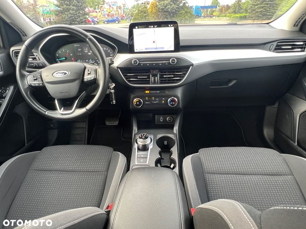 Ford Focus SW 1.0 EcoBoost Titanium - 25