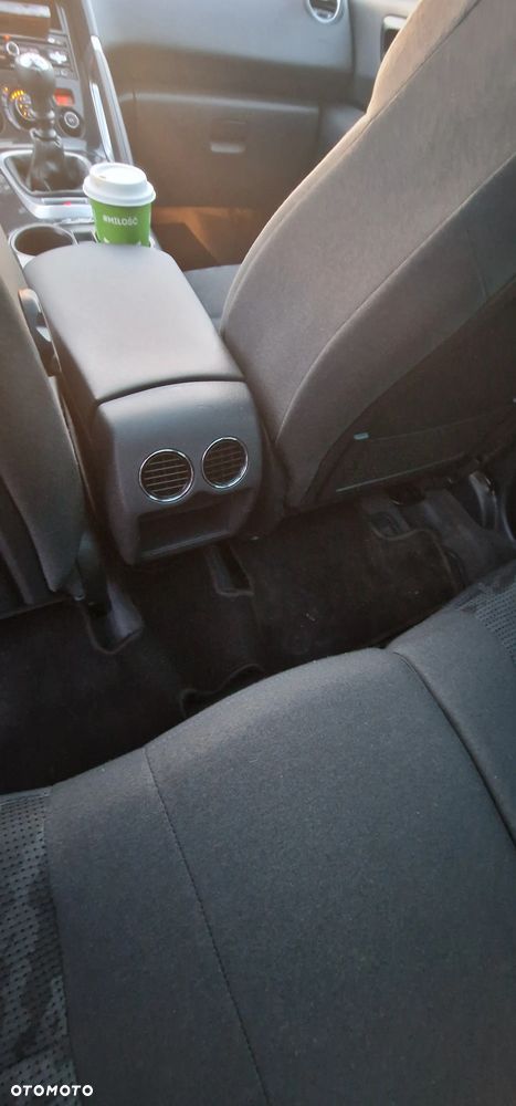 Peugeot 3008 1.6 THP Style - 16