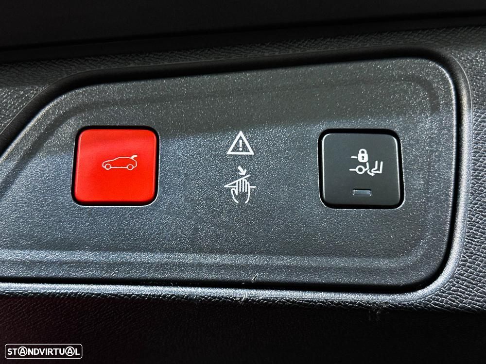 Peugeot 3008 1.6 PureTech GT EAT8 - 57