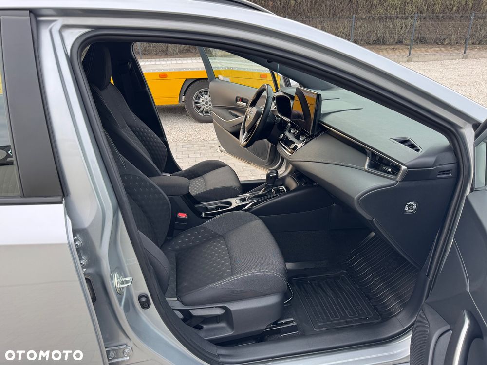 Toyota Corolla 1.8 Hybrid Comfort - 21