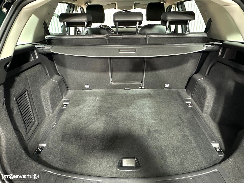 Land Rover Discovery Sport 2.0 TD4 HSE - 19