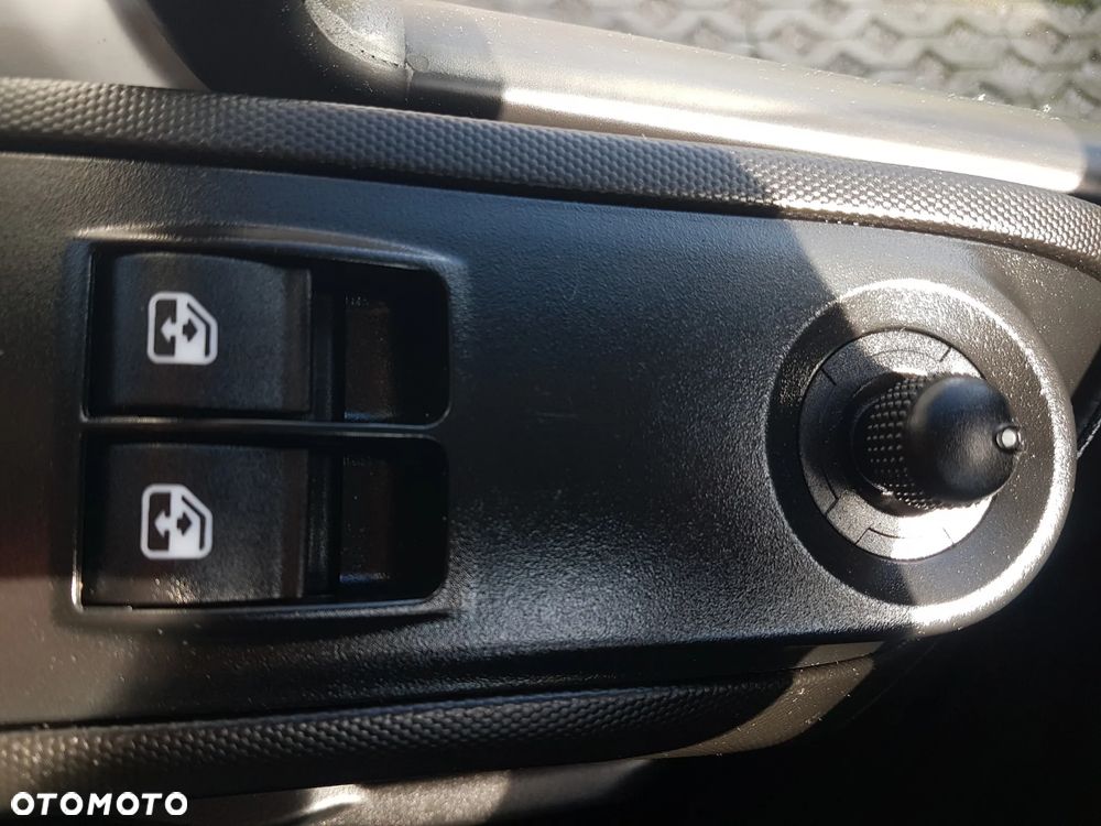Iveco DAILY KONTENER NISKOPODŁOGOWY 4,43x2,23x2,42 SKLEP FOODTRUCK BAR KLIMA KONIOWÓZ KAMPER - 9