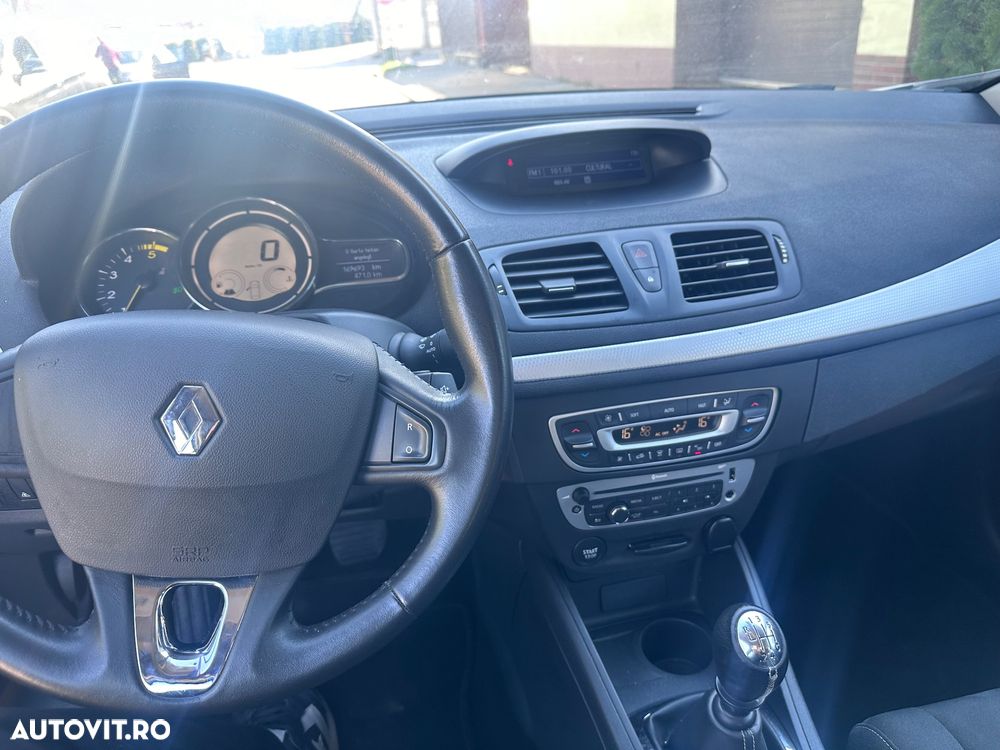 Renault Megane Energy dCi Intens - 8