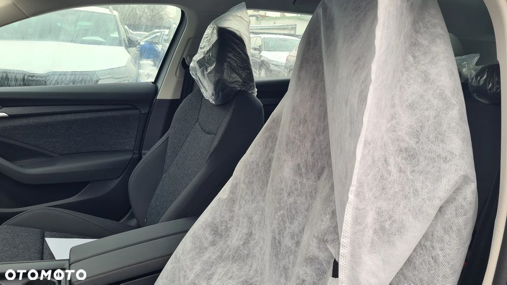 Skoda Superb 2.0 TDI SCR Essence DSG - 7