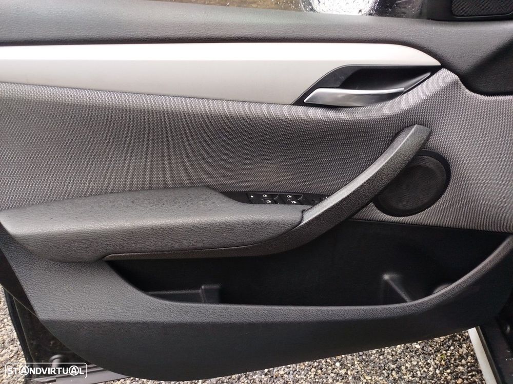 BMW X1 18 d xDrive xLine - 26