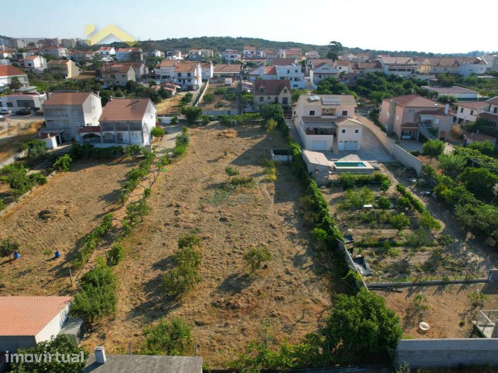 Terreno Urbano para construção em Castelo Branco - 1.157 m² e com E... - Grande imagem: 3/5