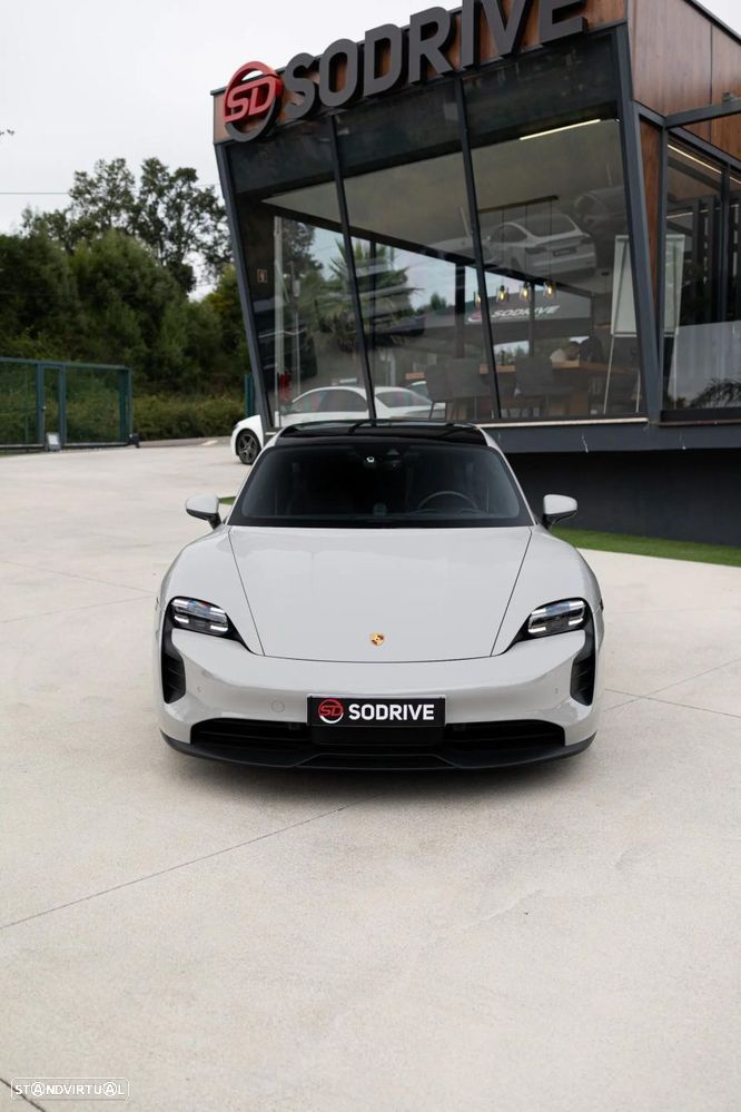 Porsche Taycan Sport Turismo - 23