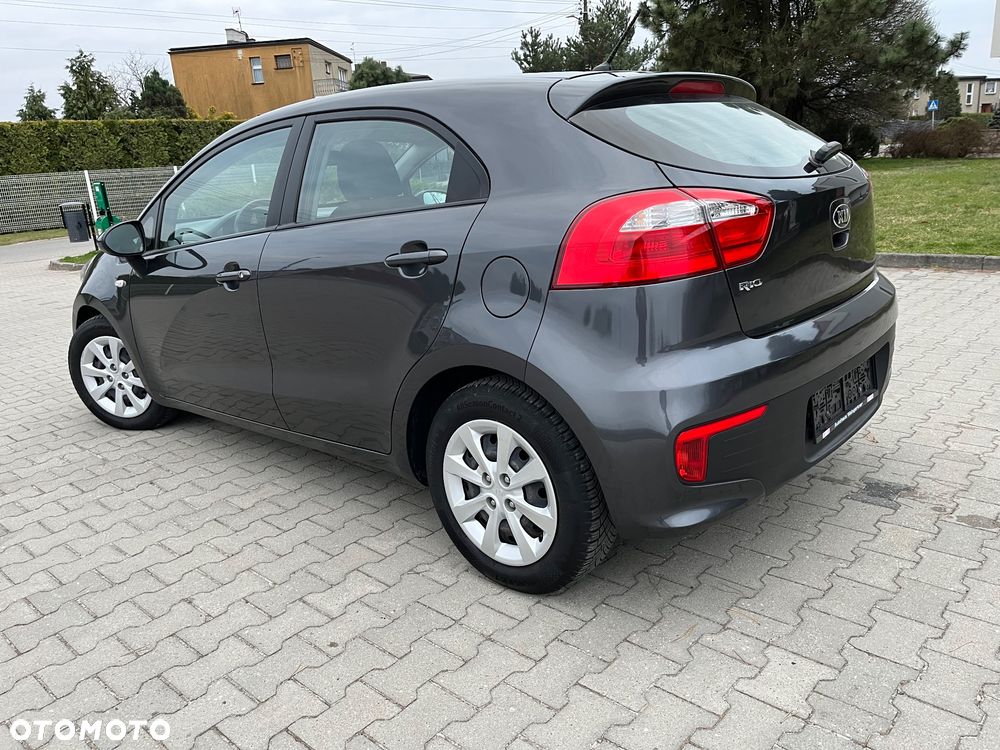 Kia Rio 1.2 Attract - 3