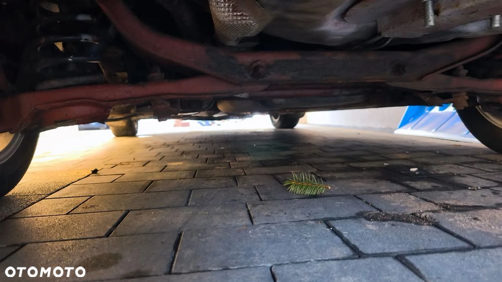 Ford Focus 2.0 Ghia - 10