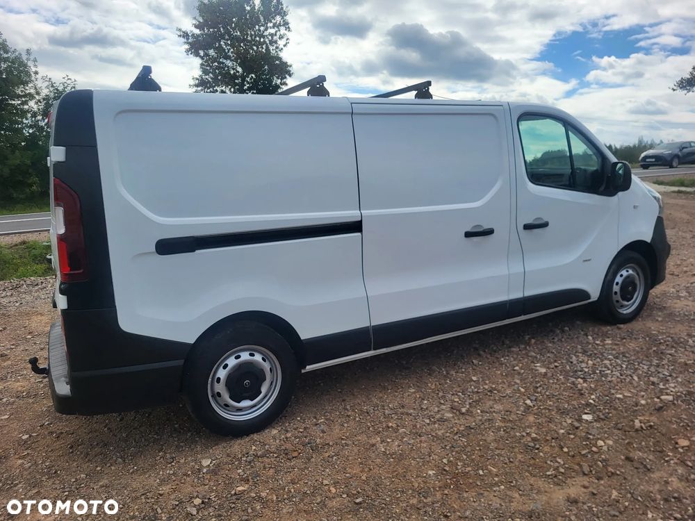 Opel Vivaro - 11