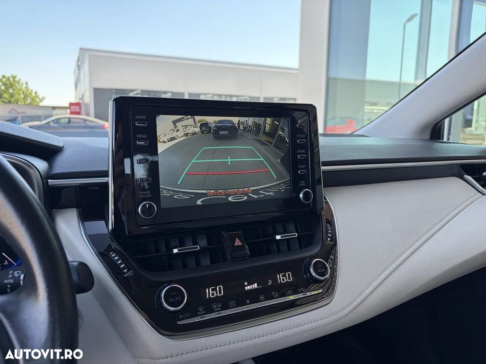 Toyota Corolla - 24