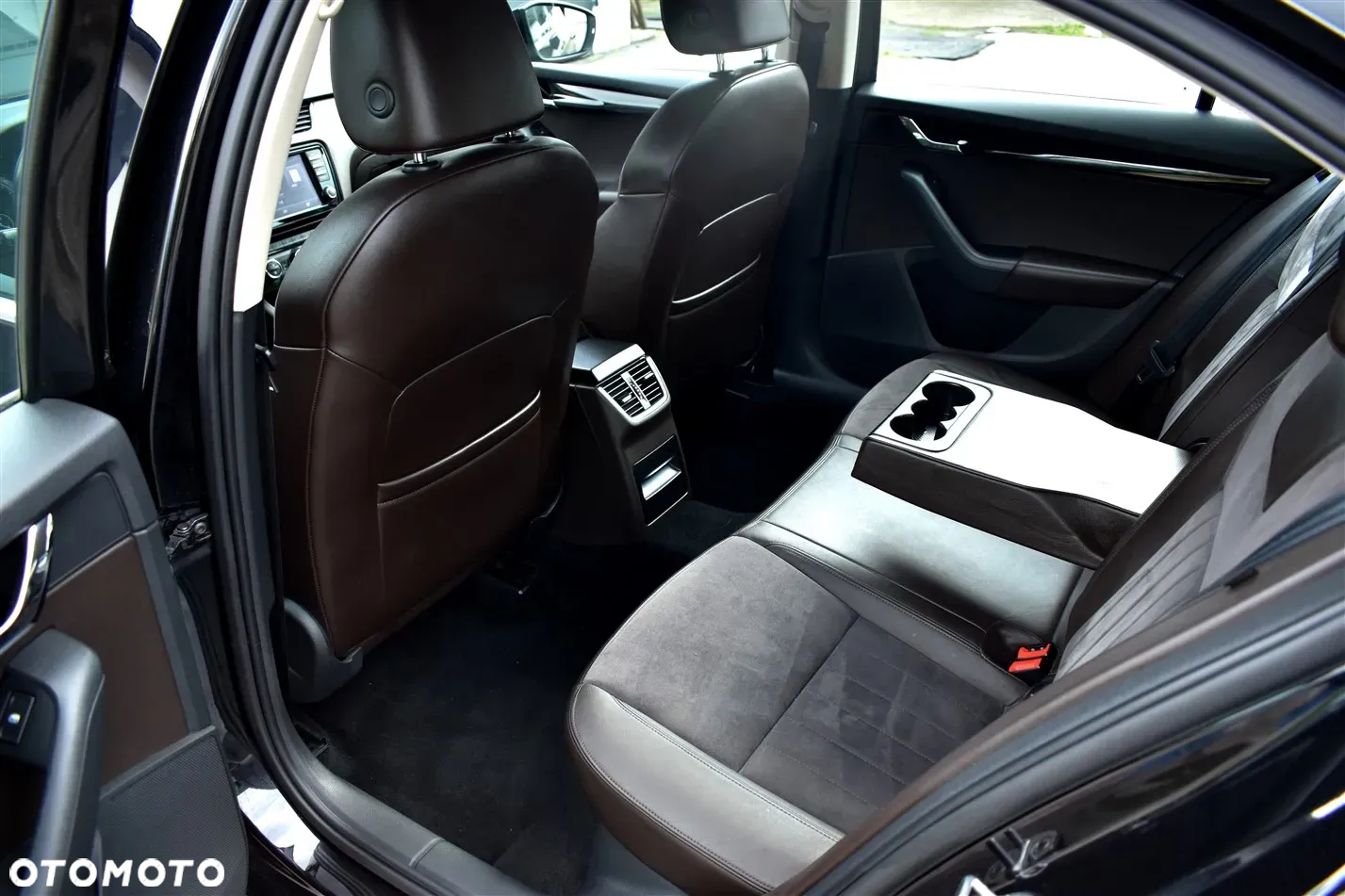 Skoda Octavia 2.0 TDI (Green tec) DSG L&K - 19