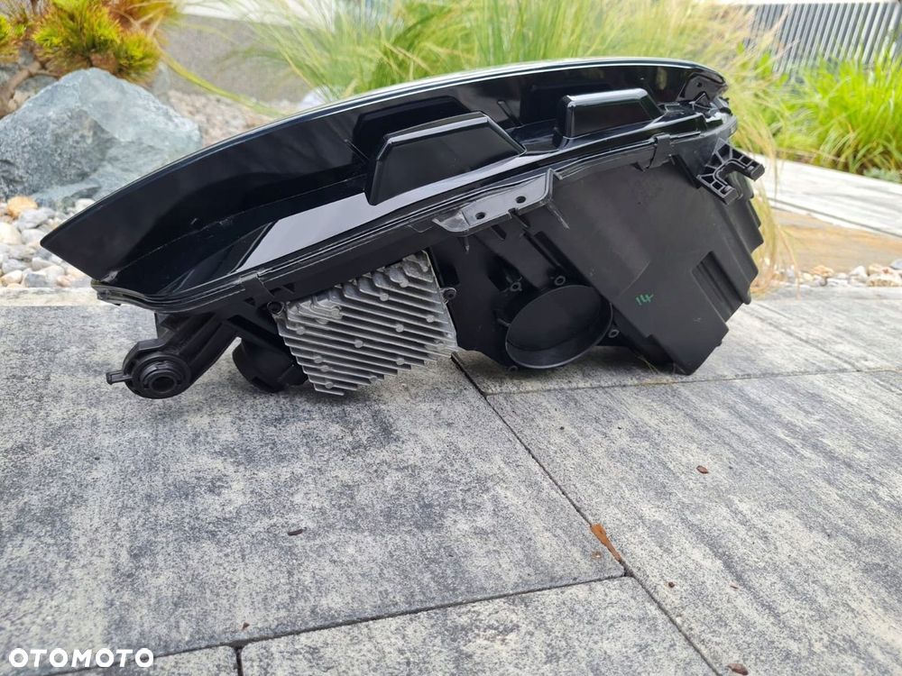 AUDI A4 S4 B9 Kompletne Lampy przód Full Led 8W0941033D, 8W0941034G - 10