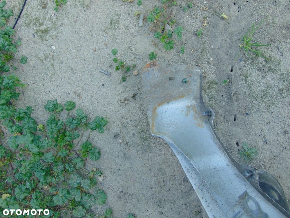 Karoseria Toyota corolla e12 kod lak 199 ceny w opisie - 8