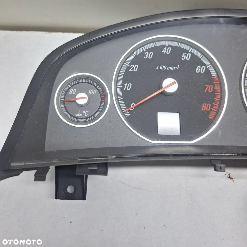 LICZNIK ZEGARY 24402316XD- OPEL VECTRA C -3,2 BENZYNA / EUROPA - 2