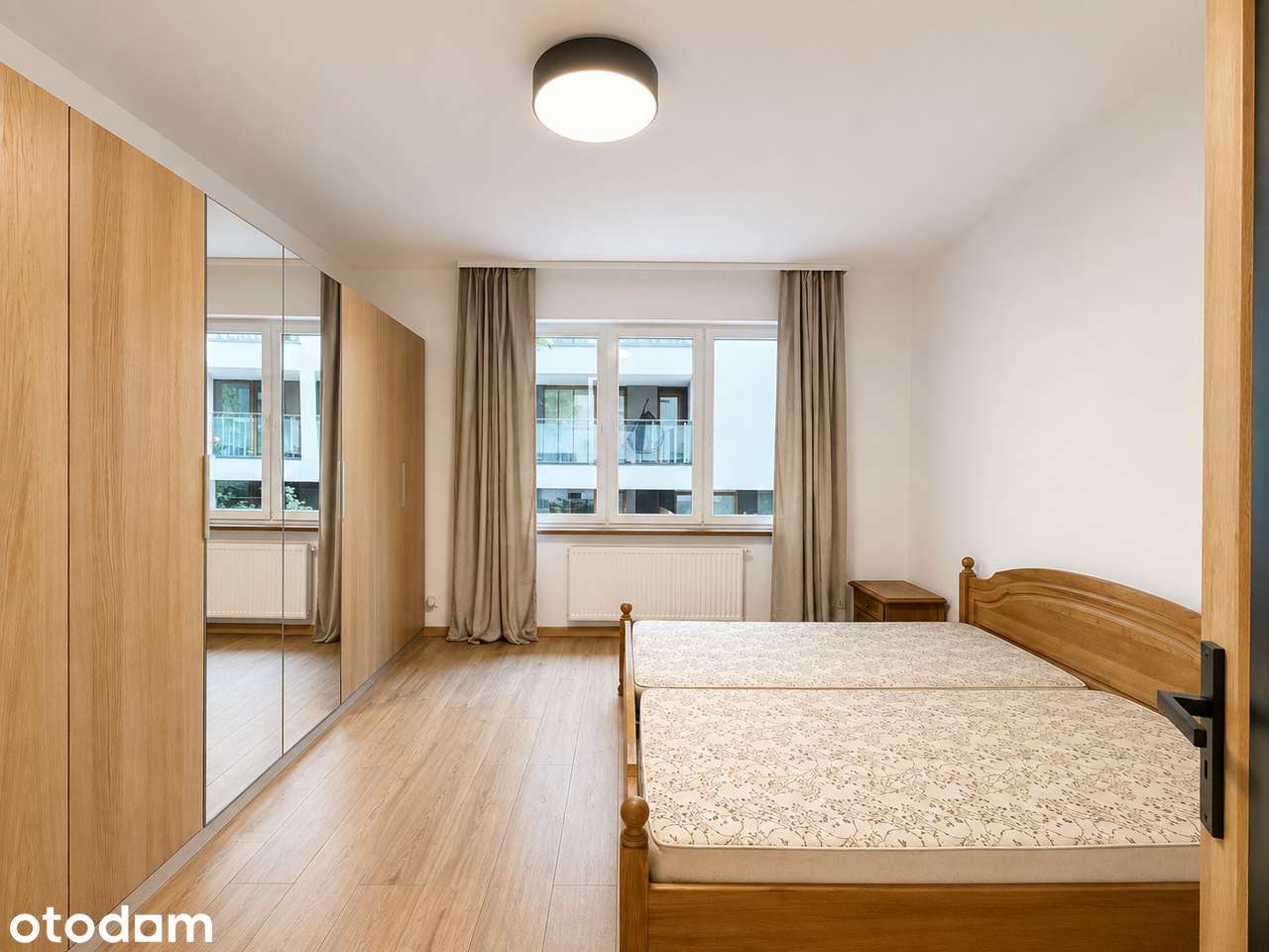 Przestronne 3 pokoje | Metro | Czynsz 250zł | + 23 m² pomieszczenia