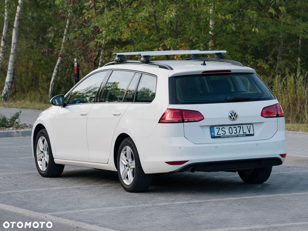 Volkswagen Golf - 3