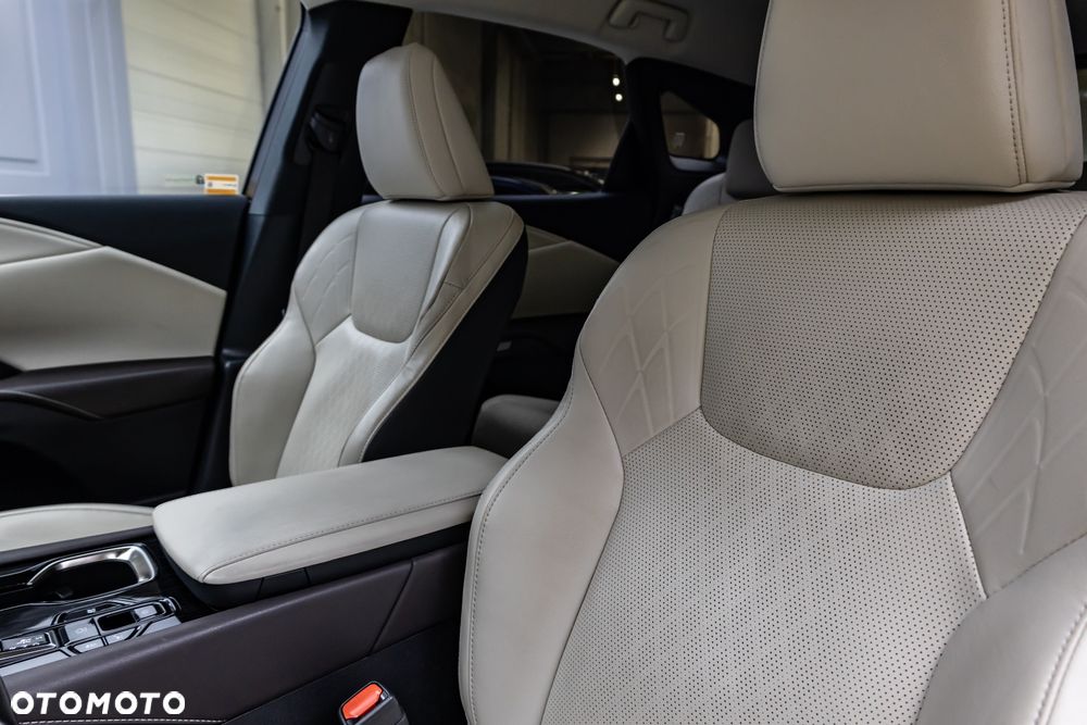 Lexus RX - 19